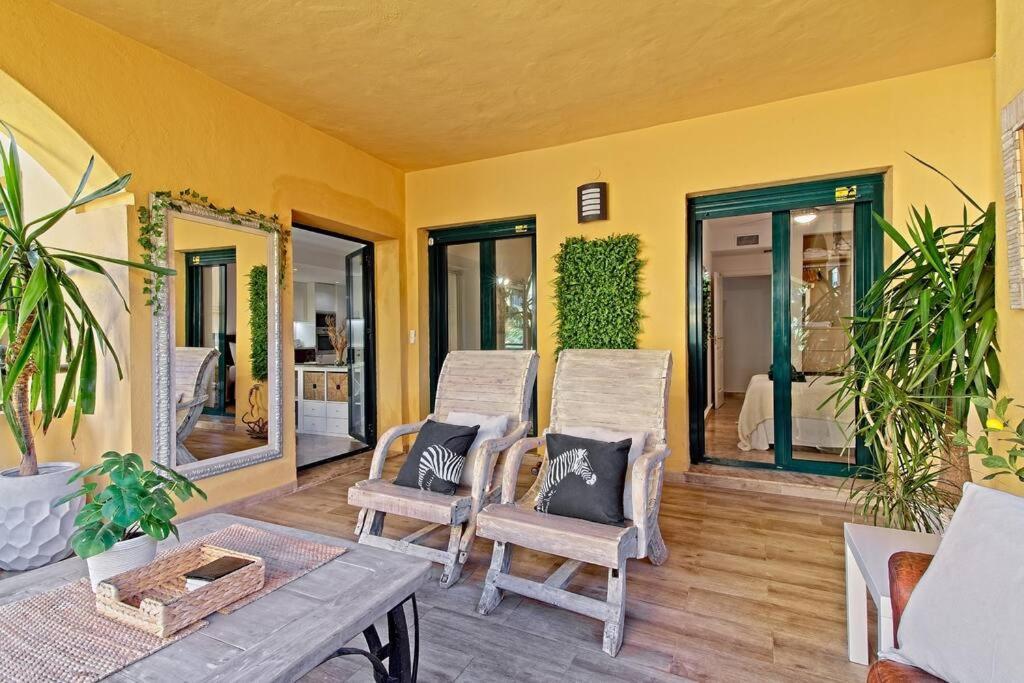 Contemporary, Luxury Living In The Location Apartamento Marbella