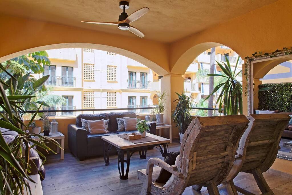 Contemporary, Luxury Living In The Location Marbella